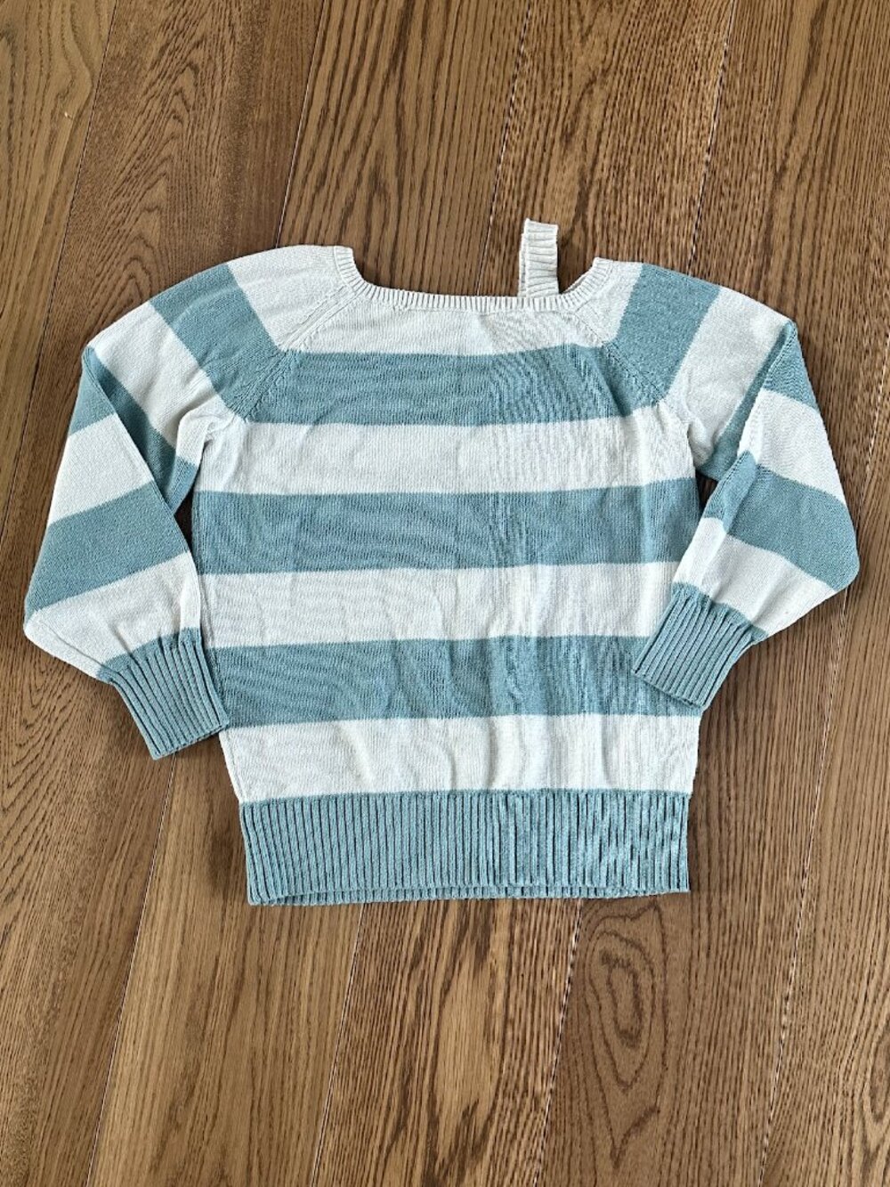 Abercrombie kids sweater, 11/12